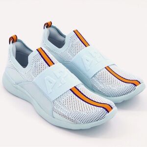 APL Techloom Bliss - size 6.5 women Color